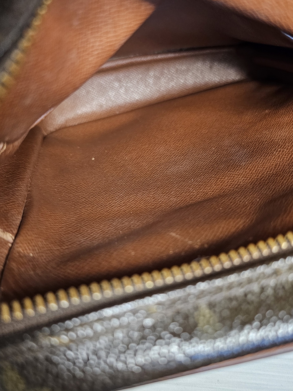 Louis Vuitton Monogram Amazone Crossbody - Picture 11 of 16